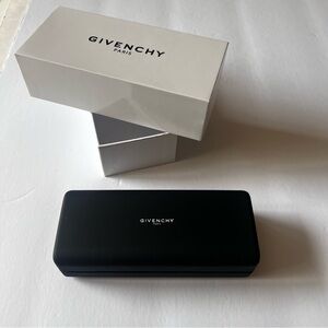GIVENCHY LARGE SUNGLASSES CASE BLACK NEW IN BOX